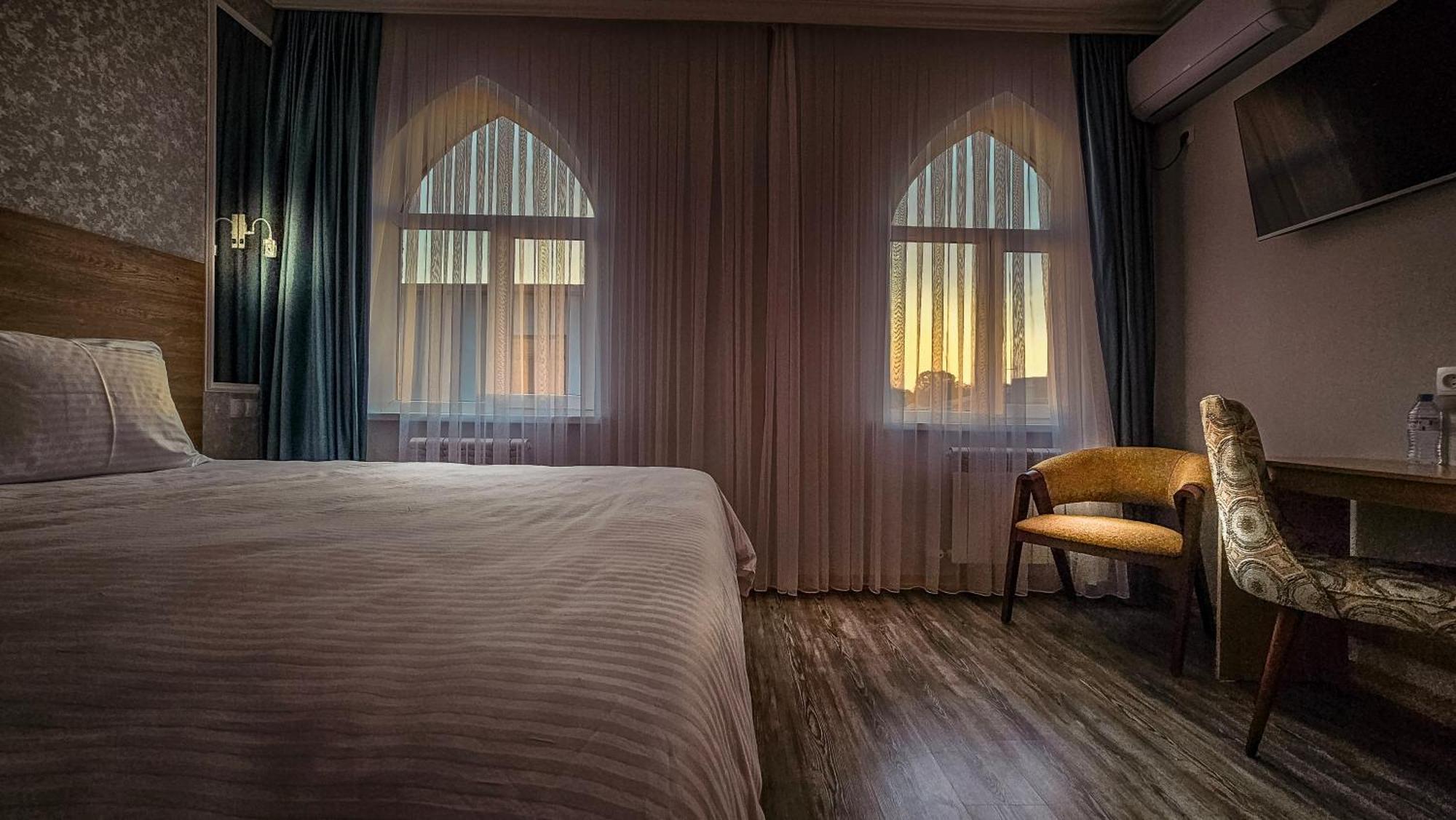 Hotel Bankir Хива Екстериор снимка